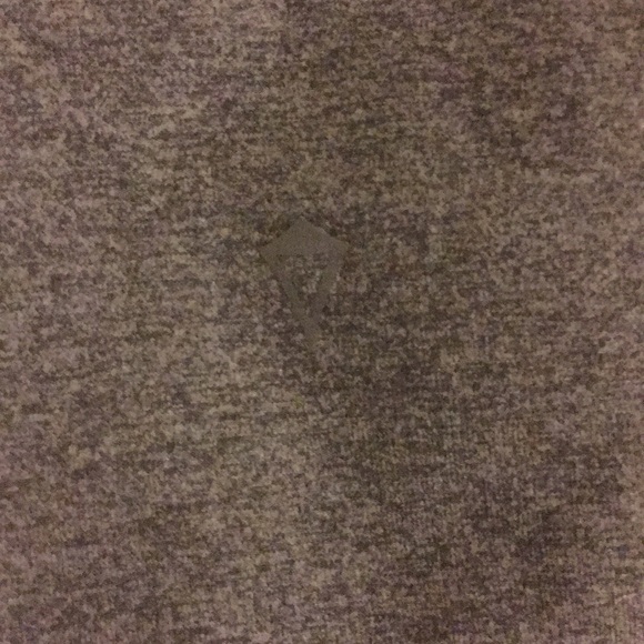 Ivivva Rhythmic Crop Size 12 - Picture 2 of 6